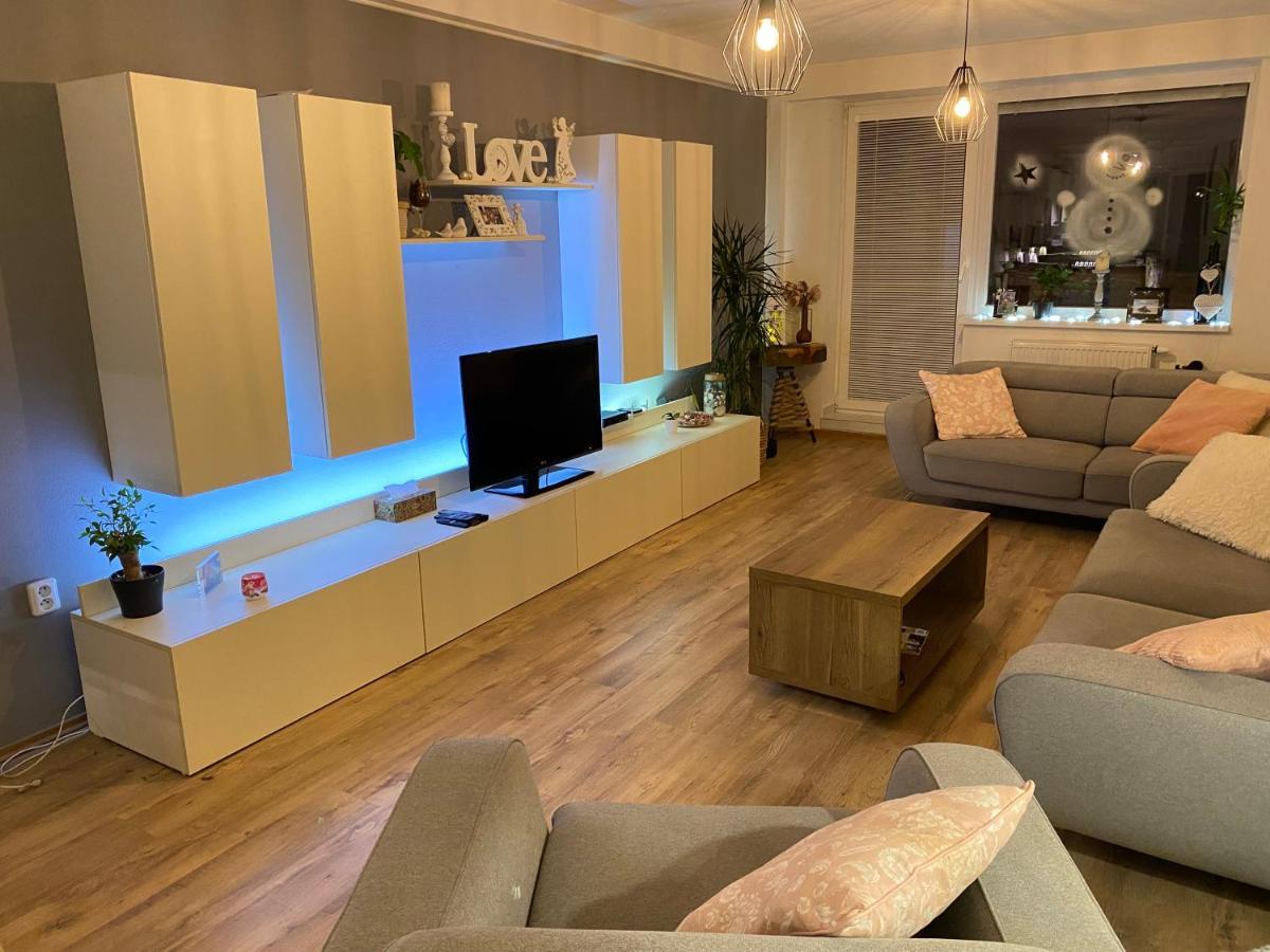 Apartman Slnecna Terasa S Vlastnym Parkovanim Na 2 Auta Apartment Zilina Exterior photo