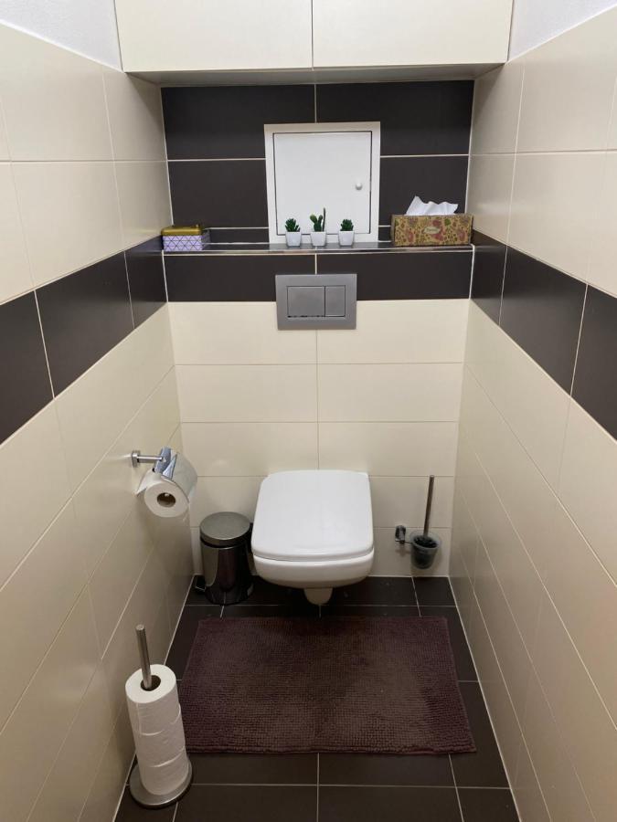 Apartman Slnecna Terasa S Vlastnym Parkovanim Na 2 Auta Apartment Zilina Exterior photo