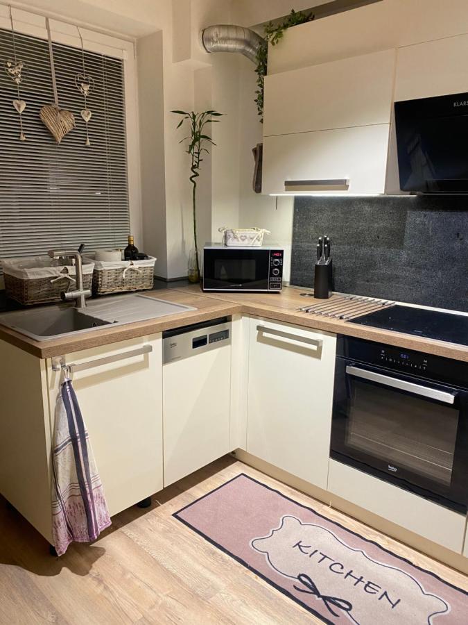 Apartman Slnecna Terasa S Vlastnym Parkovanim Na 2 Auta Apartment Zilina Exterior photo